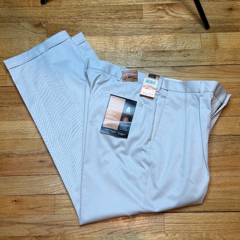 Haggar City Khaki Men’s Size 38x30 No Iron Classic Fit Color String Beige NWT